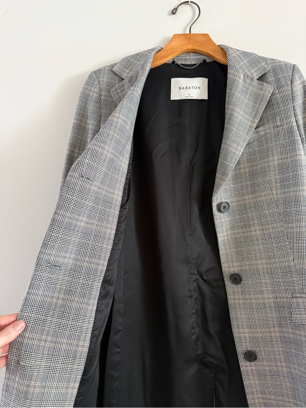 Aritzia Babaton “Trent” Grey Brown Plaid Trench Coat Size 0 - Picture 5 of 11
